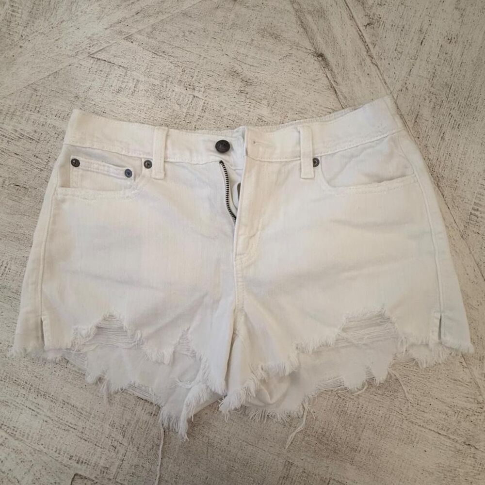 Aerie Women's White Shorts